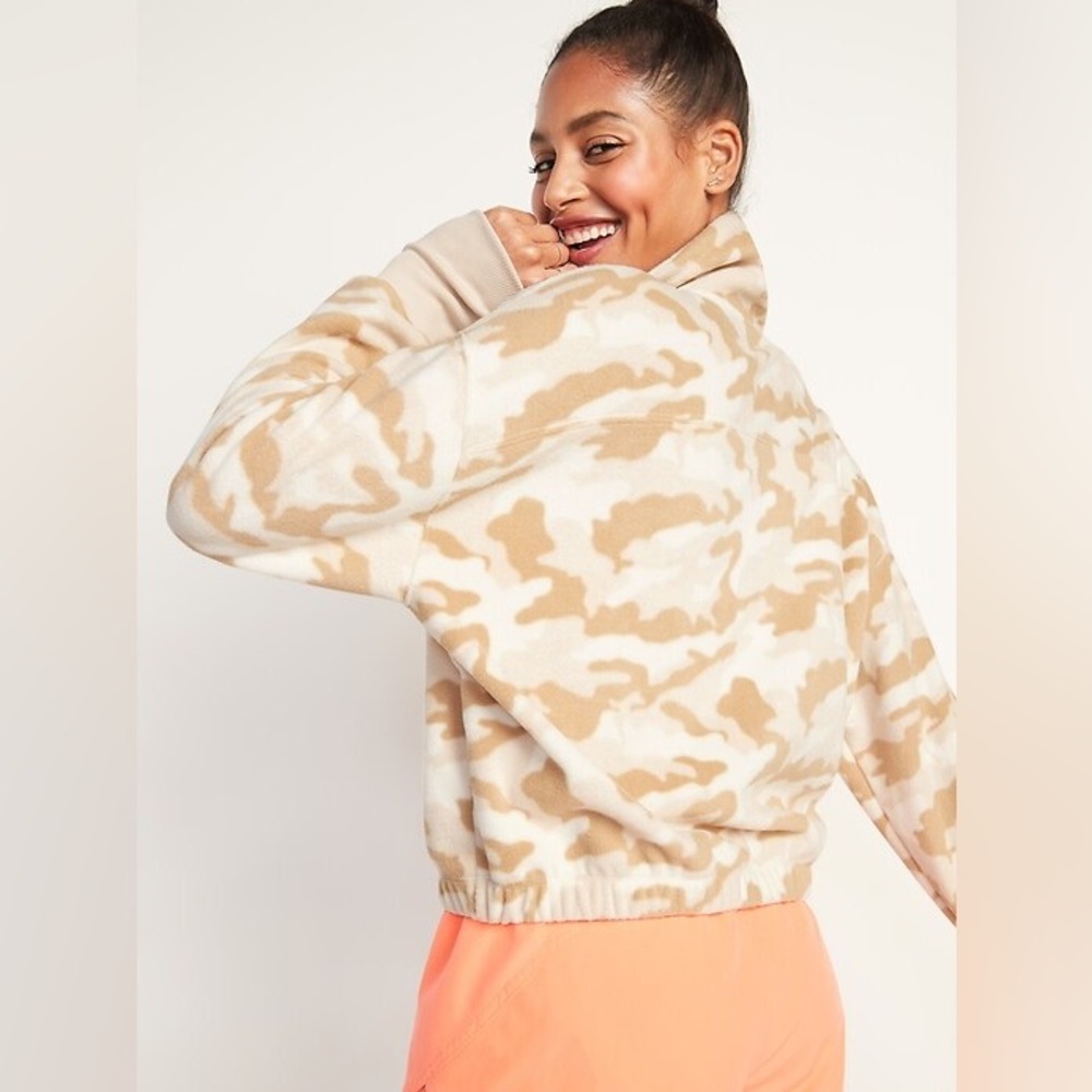 Old Navy Camouflage Hoodie in Beige and Cream